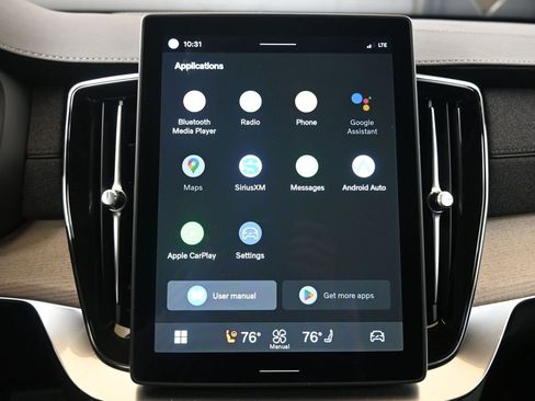 New 2026 Volvo XC90 B6 Plus w/ Protection Package Premier image 33