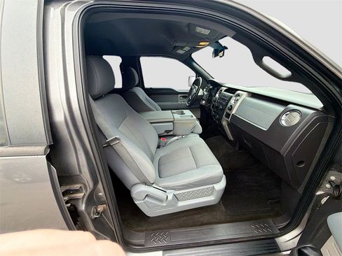 Used 2011 Ford F150 XLT w/ XLT Chrome Pkg image 23