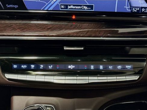 Used 2022 Cadillac Escalade ESV Sport Platinum AWD/4WD image 14