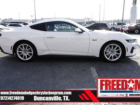 Used 2024 Ford Mustang GT Premium RWD image 6