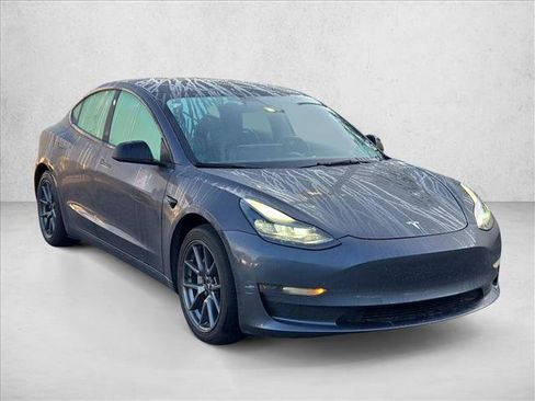 Used 2022 Tesla Model 3 Long Range AWD/4WD image 3