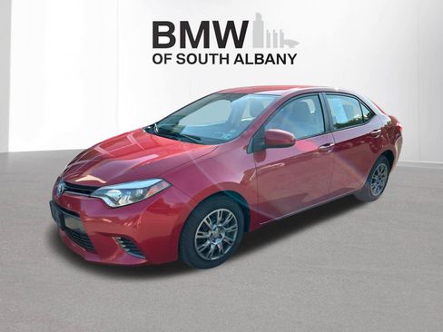 Used 2016 Toyota Corolla LE FWD image 1