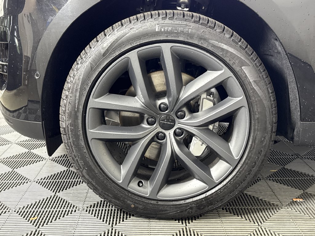 New 2027 Land Rover Range Rover Sport SE AWD/4WD image 12