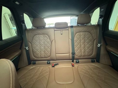 Used 2023 BMW X5 sDrive40i w/ M Sport Package RWD image 7