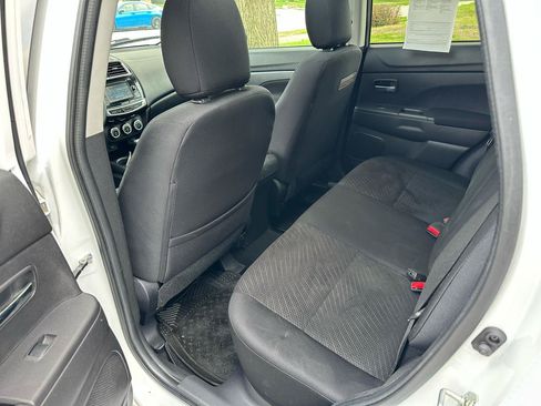Used 2015 Mitsubishi Outlander Sport SE AWD/4WD image 25