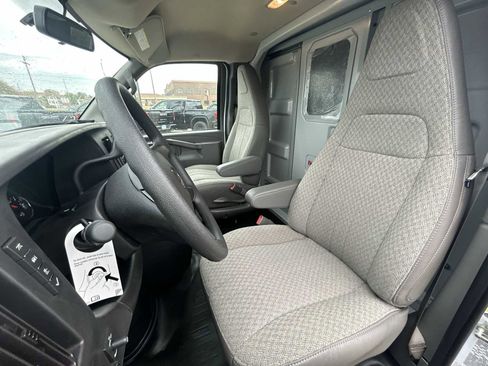 New 2025 GMC Savana 3500 w/ Power Convenience Package image 17