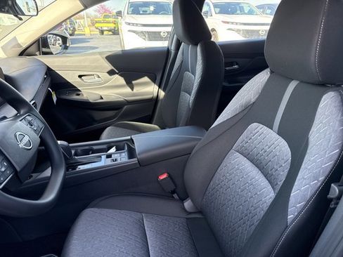 New 2026 Nissan Sentra SV w/ Floor Mat Package FWD image 5