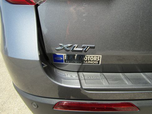 Used 2024 Ford Explorer XLT w/ Equipment Group 202A AWD/4WD image 10