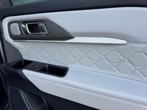 New 2026 Ford Explorer Platinum w/ LUX Leather Package image 21
