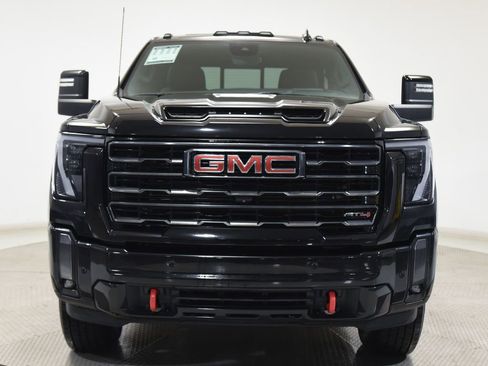 Used 2024 GMC Sierra 2500 AT4 w/ AT4 Premium Plus Package AWD/4WD image 5