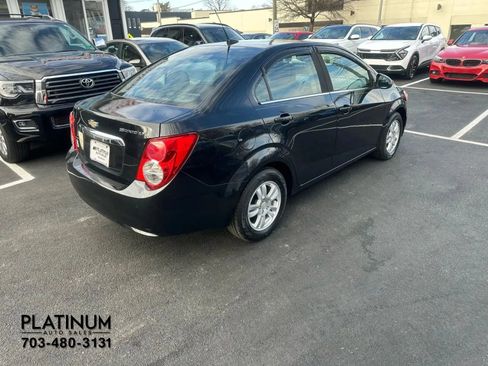 Used 2013 Chevrolet Sonic LT image 5