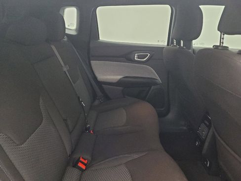 Used 2023 Jeep Compass Sport AWD/4WD image 19