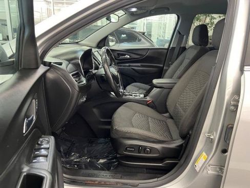 Used 2021 Chevrolet Equinox LT w/ Driver Convenience Package AWD/4WD image 29