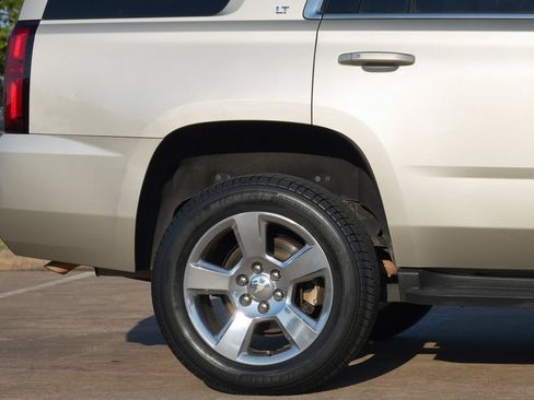 Used 2017 Chevrolet Tahoe LT w/ Luxury Package RWD image 28