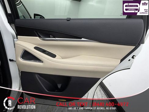 Used 2023 INFINITI QX60 Sensory w/ Cargo Package image 52
