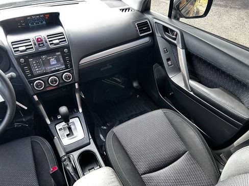 Used 2017 Subaru Forester 2.5i Premium image 26