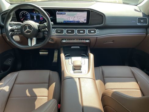 Certified 2024 Mercedes-Benz GLS 450 4MATIC image 26