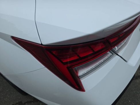 Used 2025 Hyundai Elantra SEL w/ Cargo Package image 45