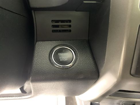 Used 2020 Ford Expedition XLT w/ Equipment Group 202A image 17