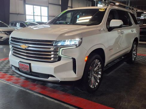 Used 2021 Chevrolet Tahoe High Country w/ Premium Package AWD/4WD image 4