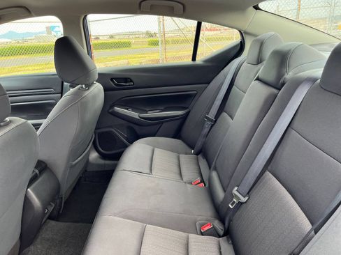 Used 2025 Nissan Altima 2.5 SV FWD image 25