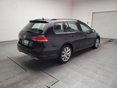 Used 2019 Volkswagen Golf SE FWD image 9