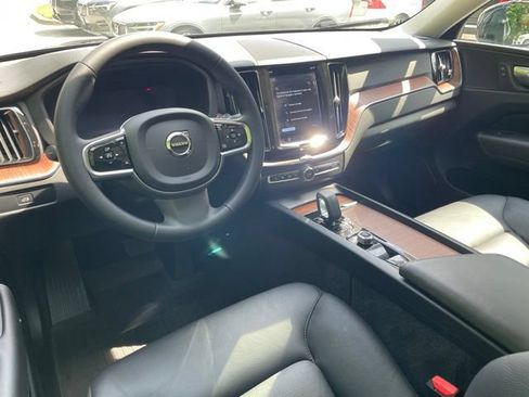 Certified 2023 Volvo XC60 B5 Plus w/ Climate Package AWD/4WD image 17