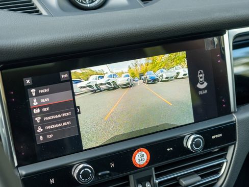 Used 2026 Porsche Macan image 30