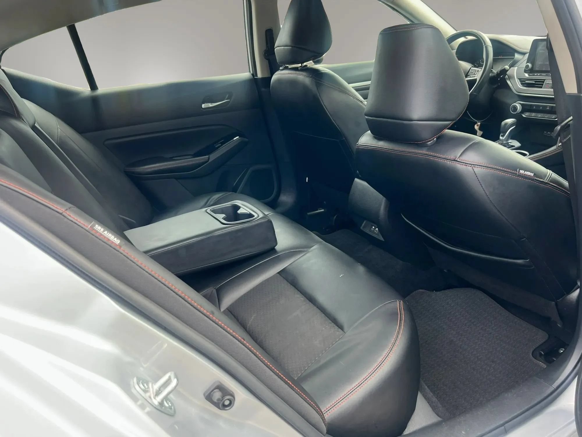 Used 2024 Nissan Altima 2.5 SR FWD image 28