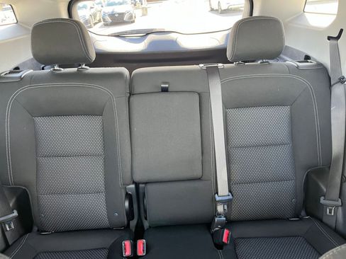 Used 2024 GMC Terrain SLE image 38