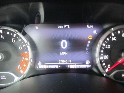 Used 2021 Jeep Renegade Latitude image 11