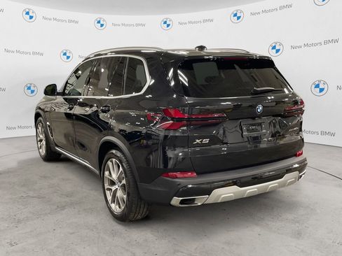 Used 2025 BMW X5 xDrive50e w/ Parking Assistance Package image 3
