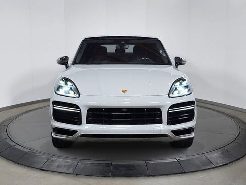 Certified 2023 Porsche Cayenne Turbo AWD/4WD image 10