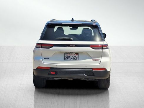 Used 2022 Jeep Grand Cherokee Trailhawk w/ ADV Protech Group II AWD/4WD image 5
