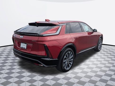 Certified 2024 Cadillac Lyriq Sport AWD/4WD image 6