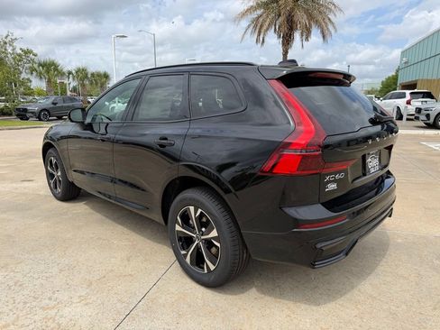 New 2026 Volvo XC60 B5 Core AWD/4WD image 3