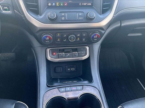 Used 2020 GMC Acadia Denali w/ Technology Package image 24
