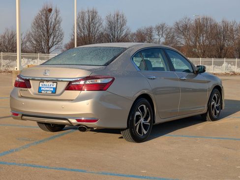 Certified 2017 Honda Accord LX image 7
