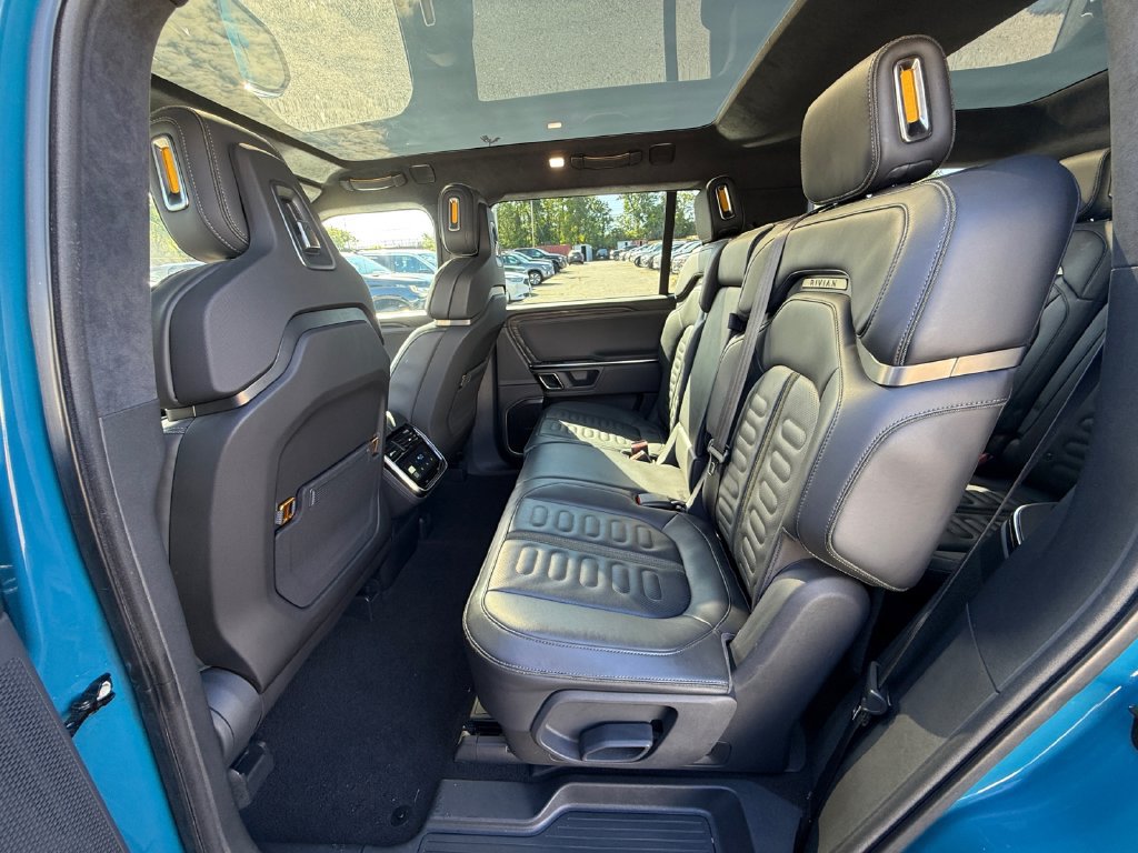 Used 2022 Rivian R1S Launch Edition Quad AWD/4WD image 23