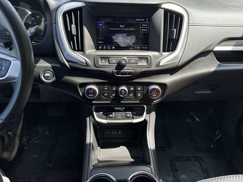 Used 2023 GMC Terrain SLE w/ Driver Convenience Package FWD image 14