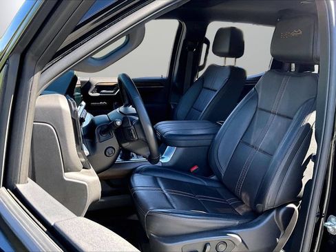 Used 2024 Chevrolet Silverado 1500 High Country w/ Midnight Edition AWD/4WD image 20