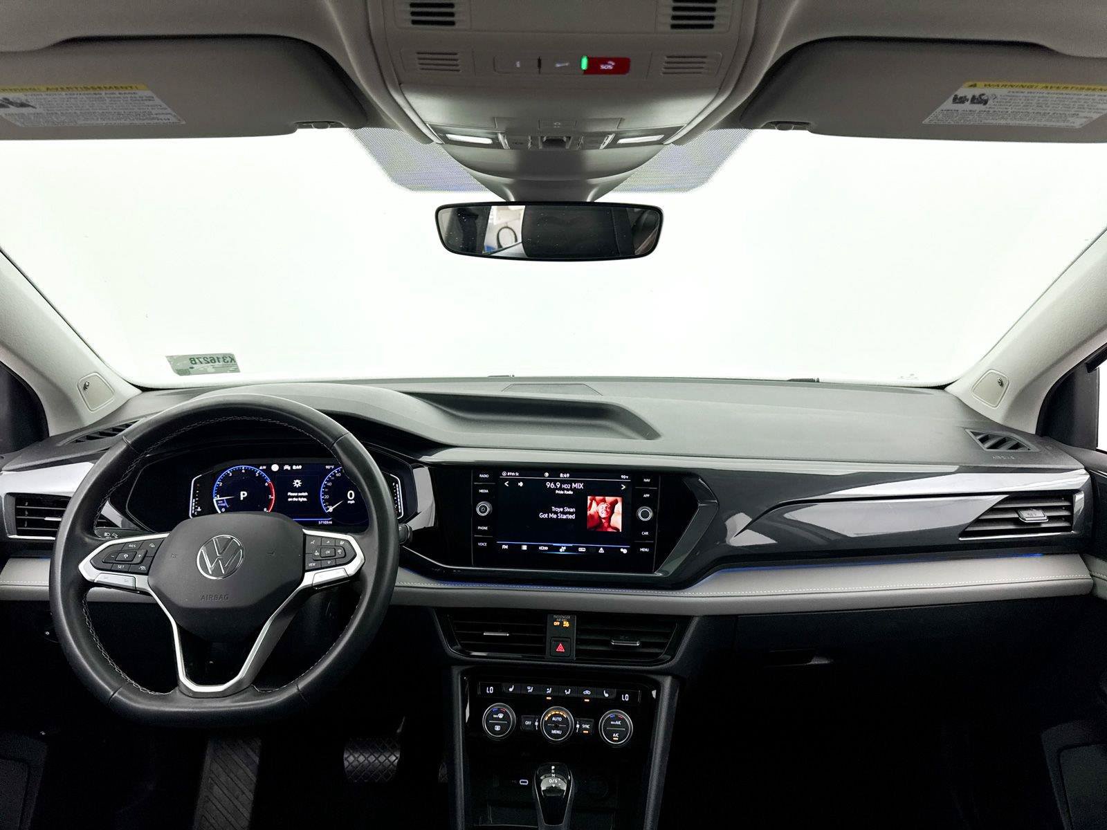Used 2022 Volkswagen Taos SEL w/ Panoramic Sunroof Package FWD image 19