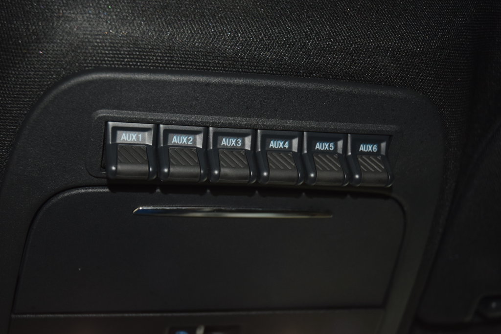 Used 2024 Ford F350 Platinum w/ FX4 Off-Road Package AWD/4WD image 54