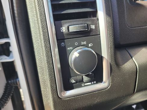 Used 2022 RAM 1500 Classic SLT w/ Electronics Group AWD/4WD image 19