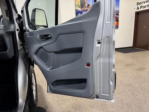 Used 2018 Ford Transit 250 148 Medium Roof image 24