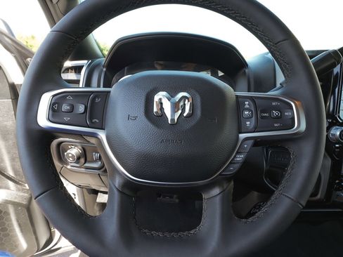 Used 2026 RAM 2500 Big Horn AWD/4WD image 16