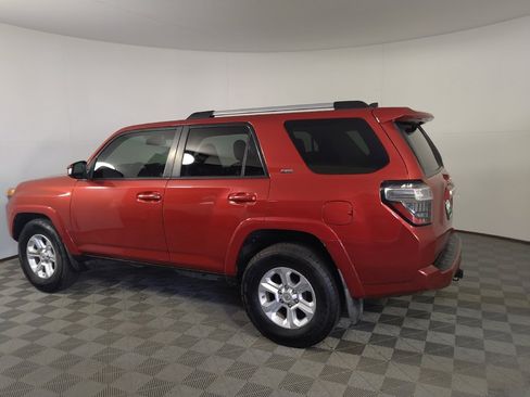 Used 2021 Toyota 4Runner SR5 RWD image 3