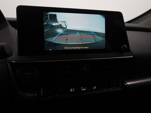 Used 2025 Toyota Prius XLE image 23