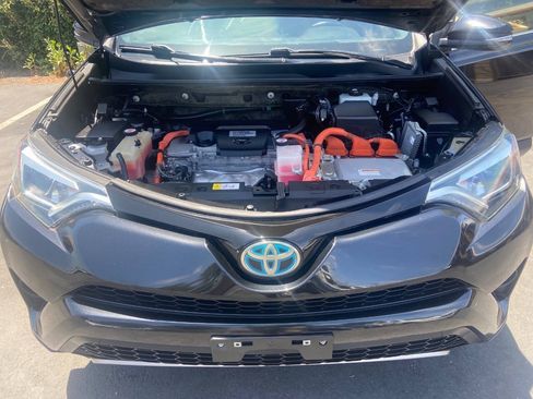 Used 2017 Toyota RAV4 SE AWD/4WD image 20
