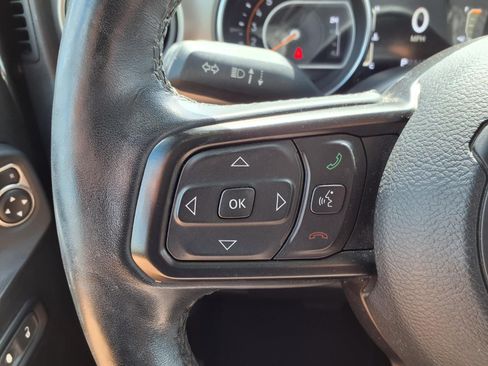 Certified 2020 Jeep Wrangler Sport AWD/4WD image 13